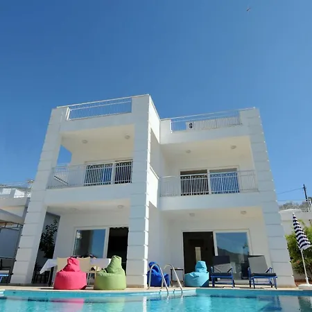 South Star Villas וילה קלקן